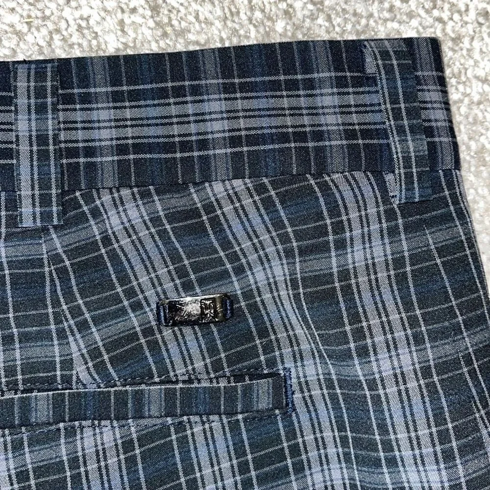 Nike Tiger Woods Metal Tab TW flat front style plaid check Golf shorts 34 men’s